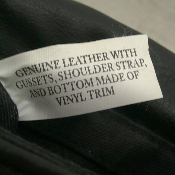 St. John's Bay Vintage Minimalist Black Leather crossbody Silver Toned Hardware - Picture 4 of 11